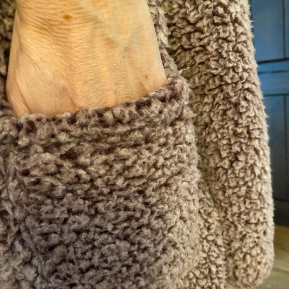 Aria & Clara mauve boucle long cardigan with pockets, size S - Picture 3 of 5